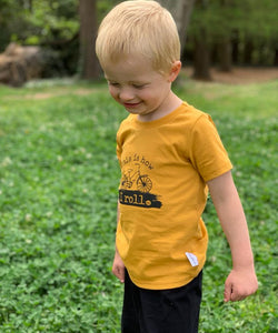 T-shirt: This is how I roll