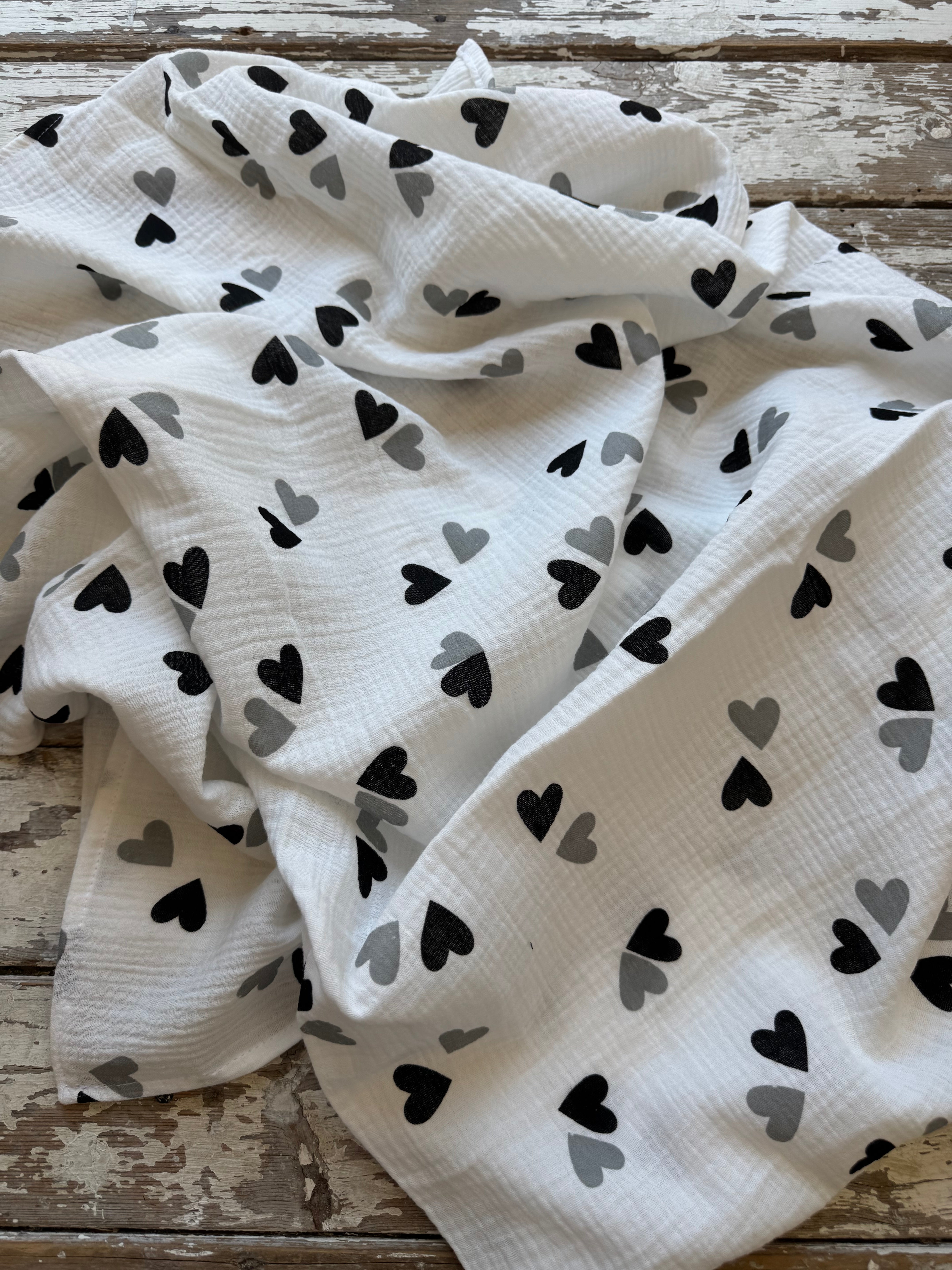 Muslin Heart blanket